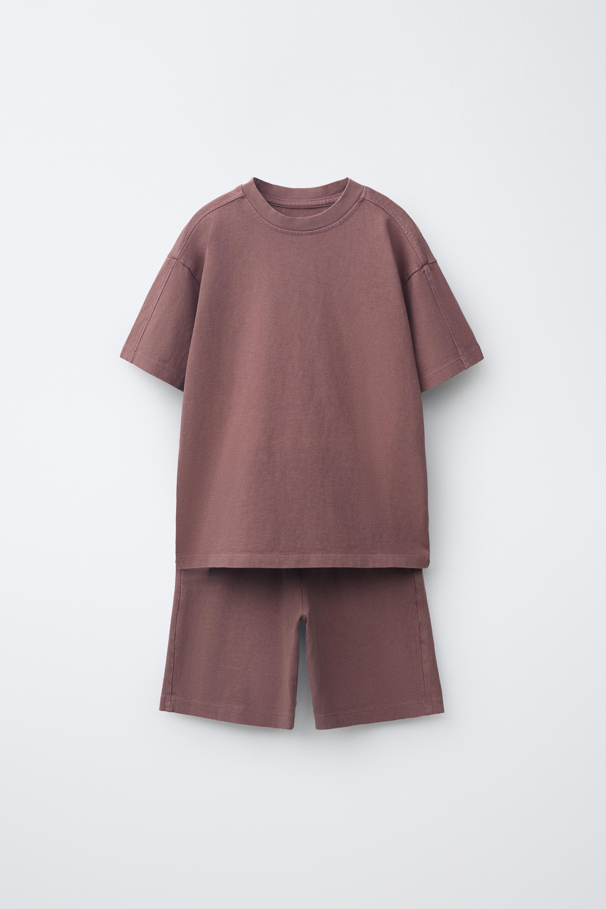 ENSEMBLE T-SHIRT ET BERMUDA UNI TEINT SUR PIÈCE